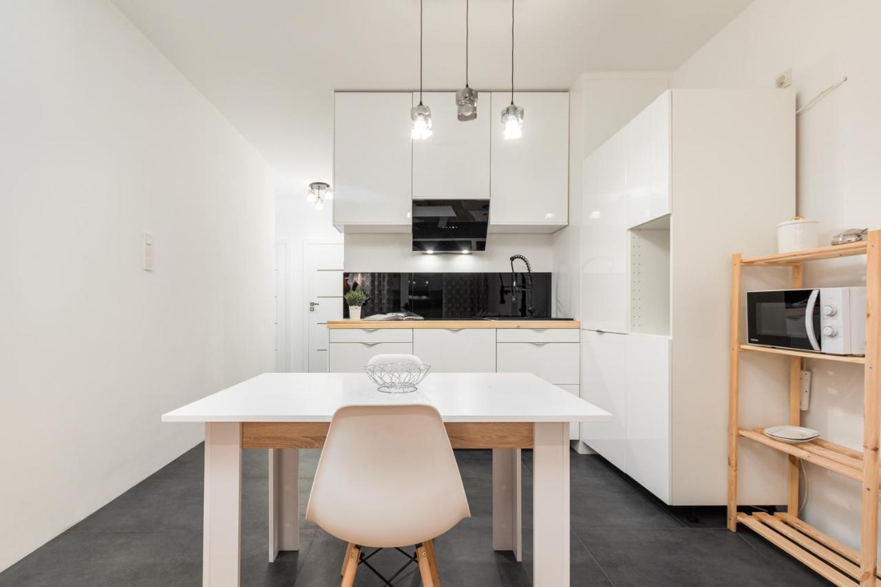 Przerwana 11A By Homeprime Βαρσοβία Εξωτερικό φωτογραφία